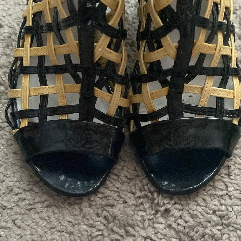 Authentic Chanel woven Cage open toe Bootie’s size 38.5 (8US) - Picture 3 of 17